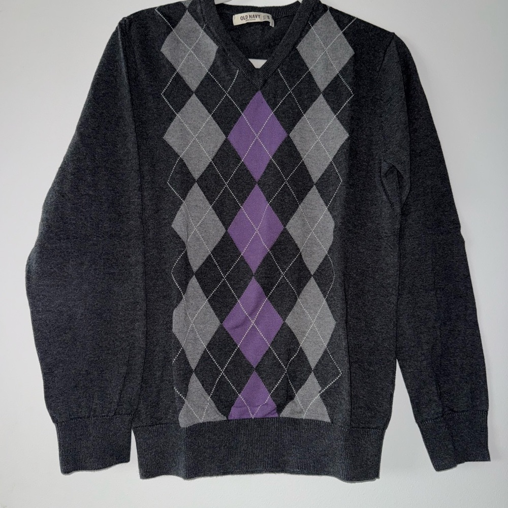 Old Navy Men's Charcoal and Purple Argyle V-Neck Sweater